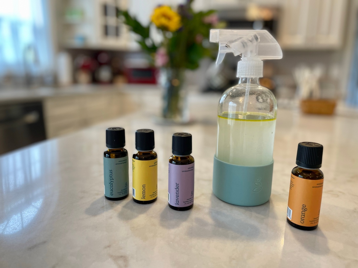How to Make Natural Air Freshener with Essential Oils